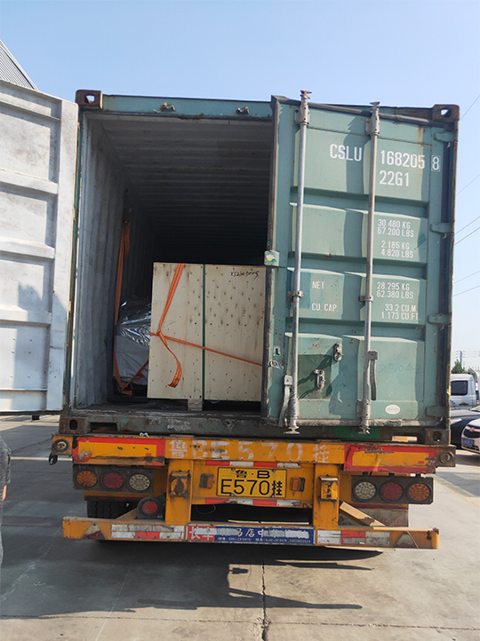 Slip Roller machine  loading  Prepare for shipment